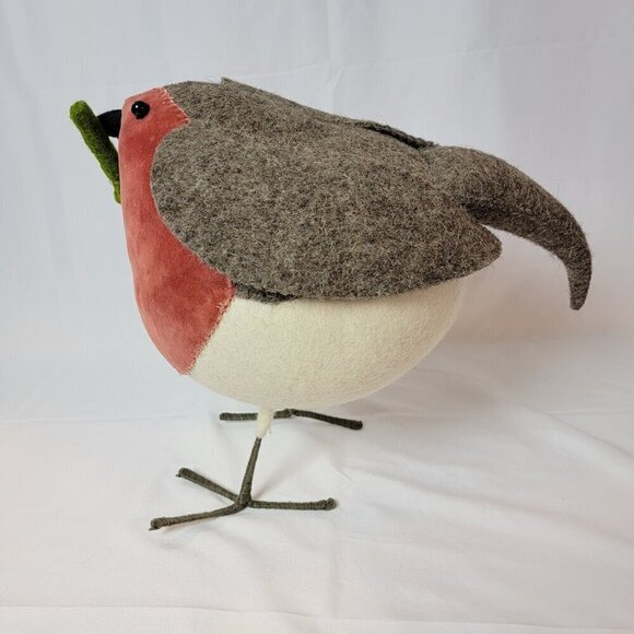 Large Mistletoe Standing Christmas Robin from Fiona Walker UK - Picture 4 of 10